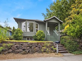 5613 Brooklyn Ave NE, Seattle, WA 98105