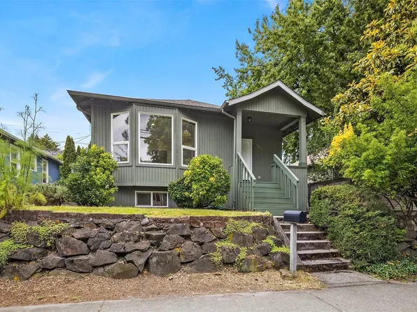 5613 Brooklyn Ave NE, Seattle, WA 98105