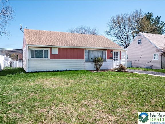 2nd image of 2824 Arcadia Ave
