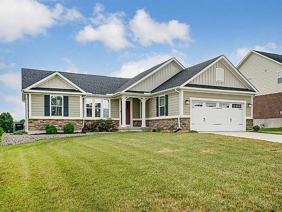 2nd image of 602 Nicole Ct