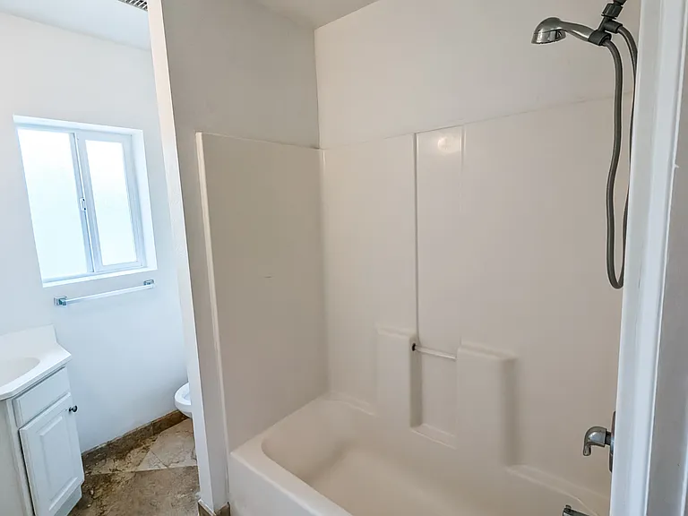 14301 Mill Ct #3 — Photo 7