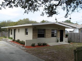 921 10th St SW, Largo, FL 33770