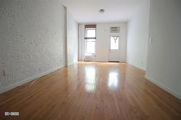 Rented by Citi Habitats | media 7