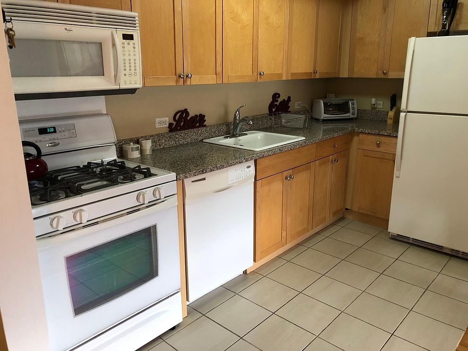1st image of 300 W 145th St
