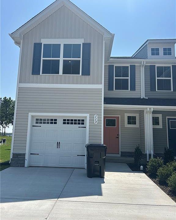 1st image of 113 Summit View Ln