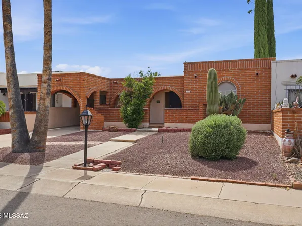 65 N Los Olmos, Green Valley, AZ 85614