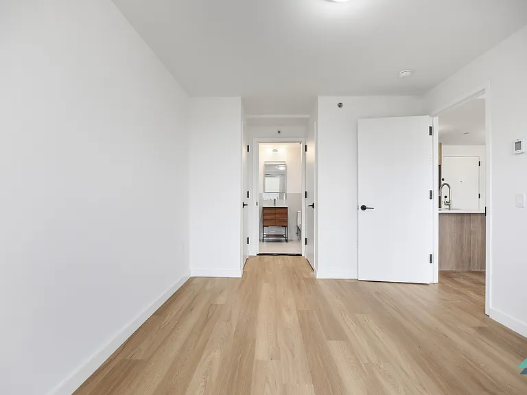 3510 Glenwood Rd #5J — Photo 12