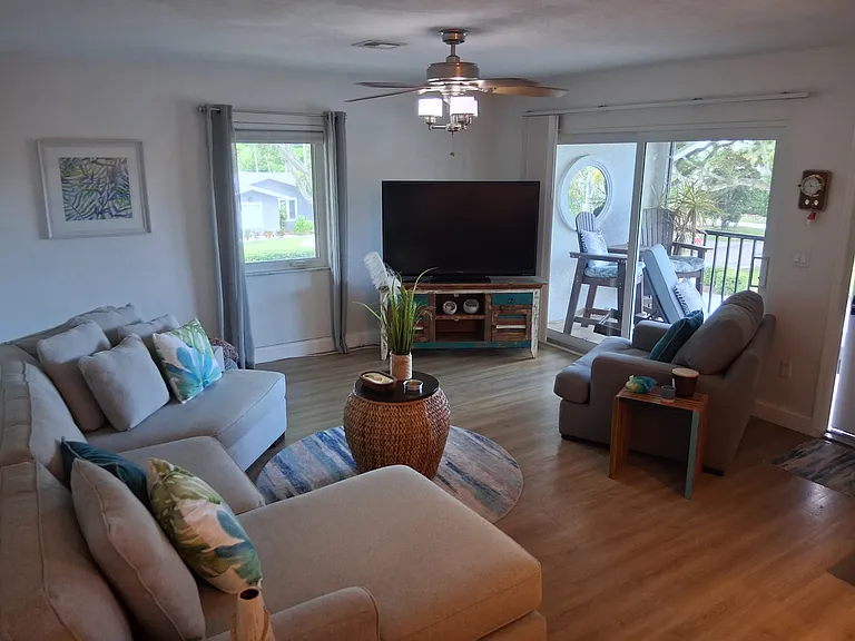 1625 Chesapeake Ave #201 — Photo 3