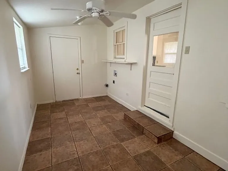 1913 Jeran Dr — Photo 6