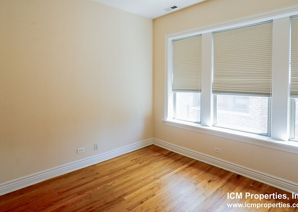 1st image of 1210.3 W Waveland Ave #3