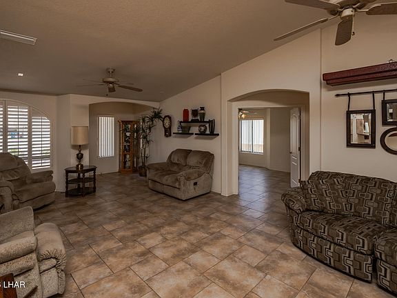 5th image of 1373 Arroyo Dr