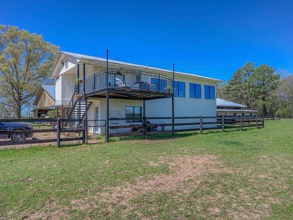 4th image of 269 Hurricane Bluff Dr