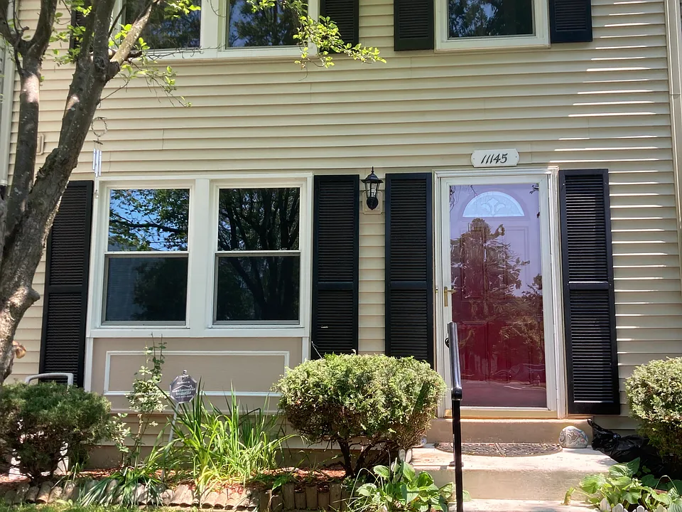 11145 Captains Walk Ct
