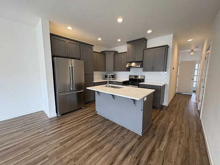 6157 Blue River Dr SE — Photo 6