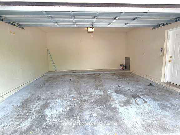 3rd image of 18124 Villa Creek Dr