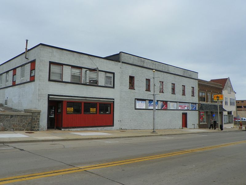 1st image of 1210 Milwaukee Ave