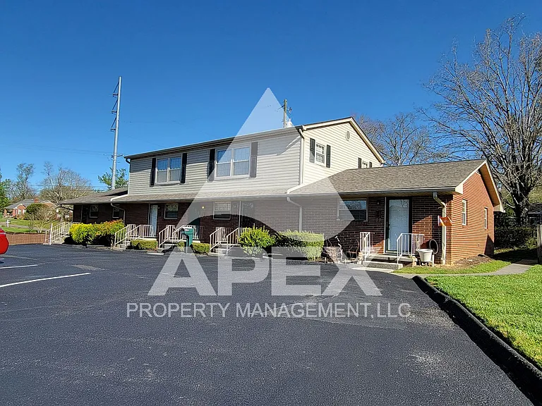 5024 Jacksboro Pike #3 — Photo 2