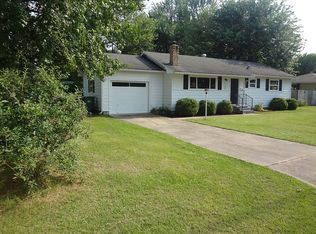 1709 Horseshoe Dr, Springdale, AR 72762