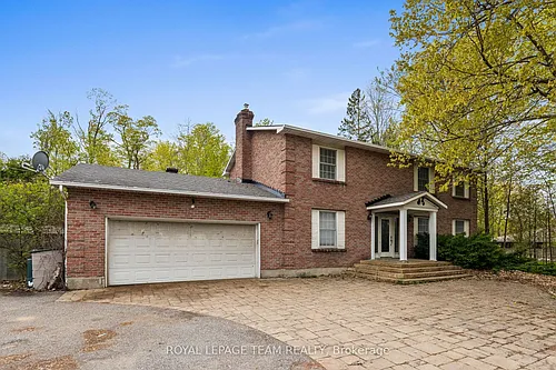 3162 Woodroffe Ave Photo 1