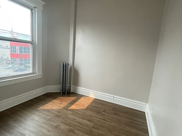 618 Washington Ave #3 — Photo 8