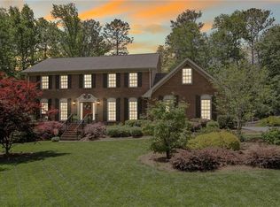 811 Montego Way SW, Lilburn, GA 30047