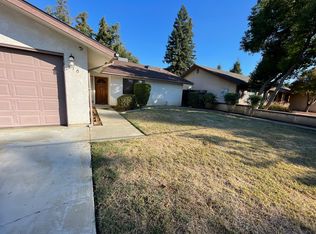 930 N Chinowth St, Visalia, CA 93291