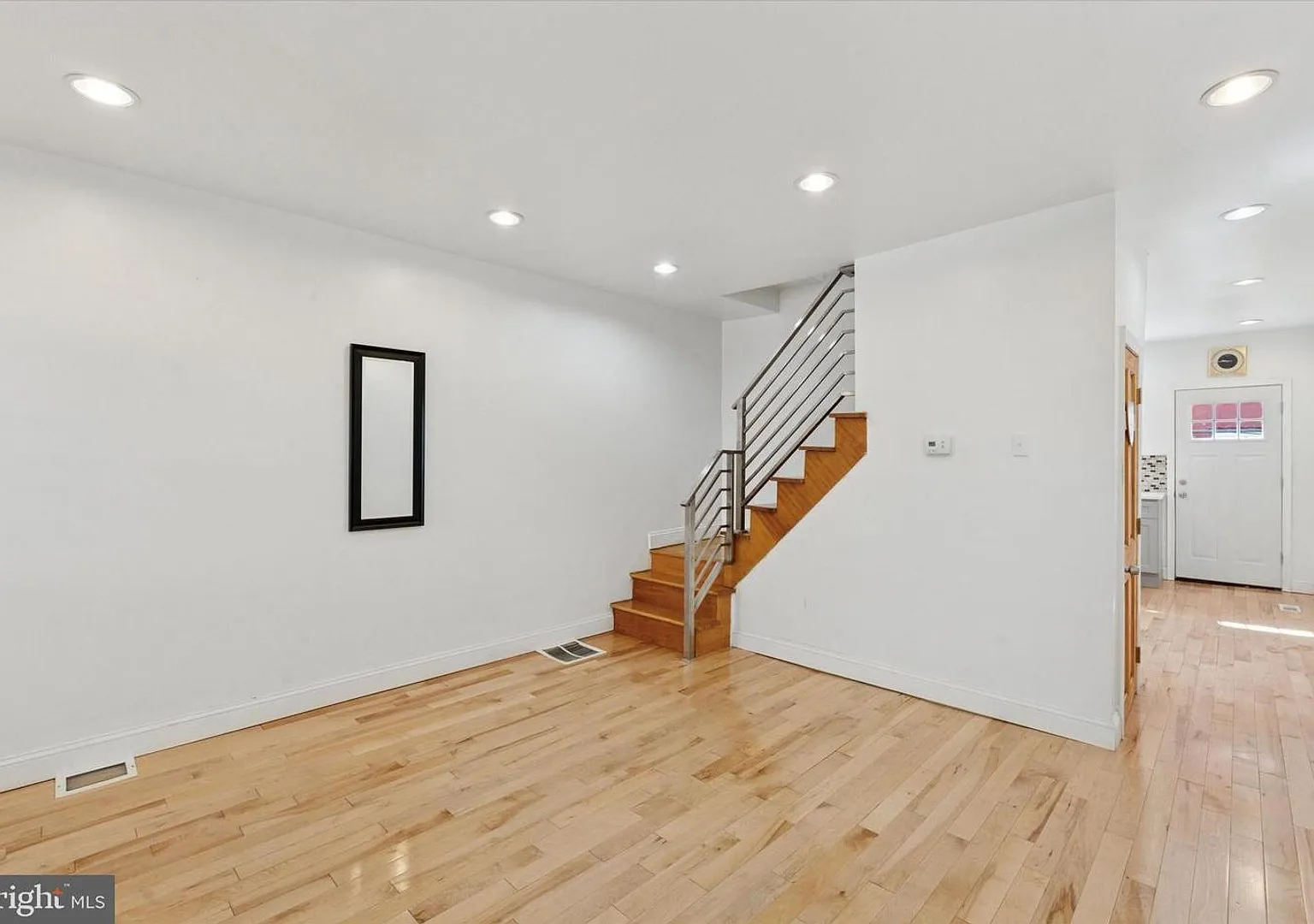 Updated 2BR Townhome with Dual Ensuite Baths, Hardwood Floors & Private Patio in Grays Ferry — Photo 3