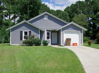 110 Hearthstone Ct, Jacksonville, NC 28546