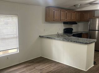 1904 N Mobile Villa Dr, Lutz, FL 33549