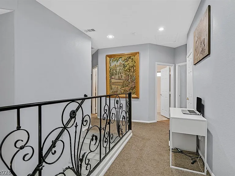 513 Beaconwood St — Photo 17