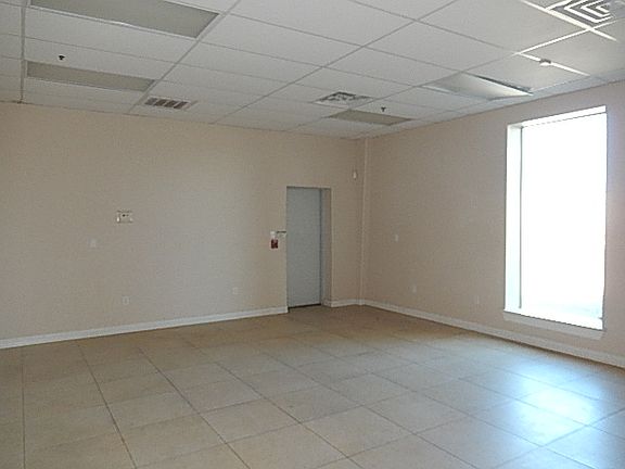 5th image of 1509 Industrial Way