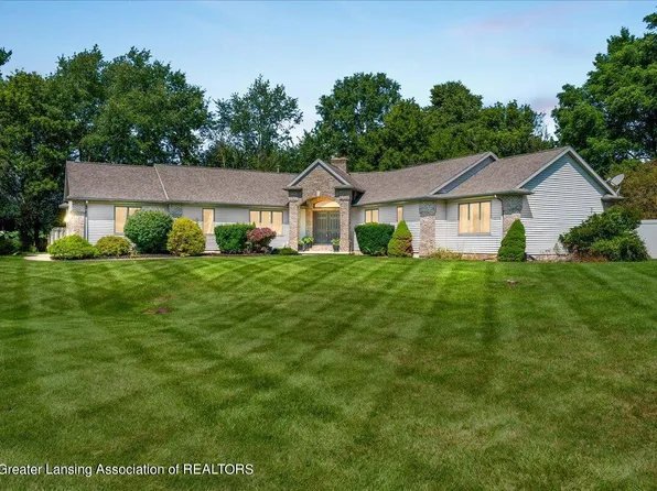 305 Kerry St, Eaton Rapids, MI 48827
