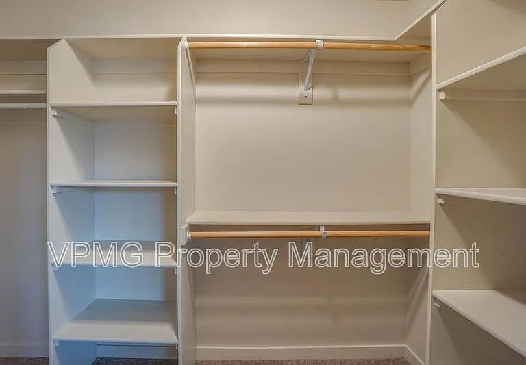 137 N 44th Pl — Photo 19
