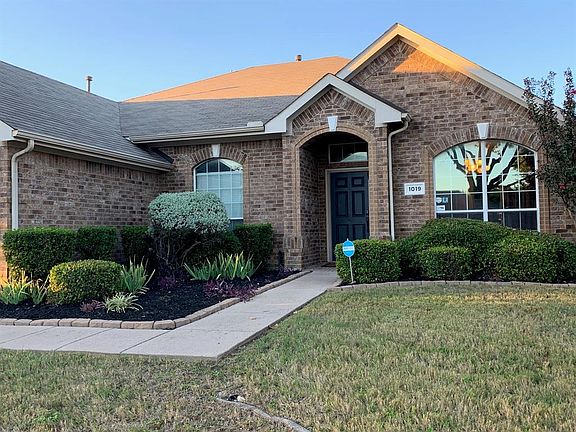 2nd image of 1019 Countryside Dr