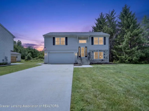 1939 Andover Blvd, Howell, MI 48843