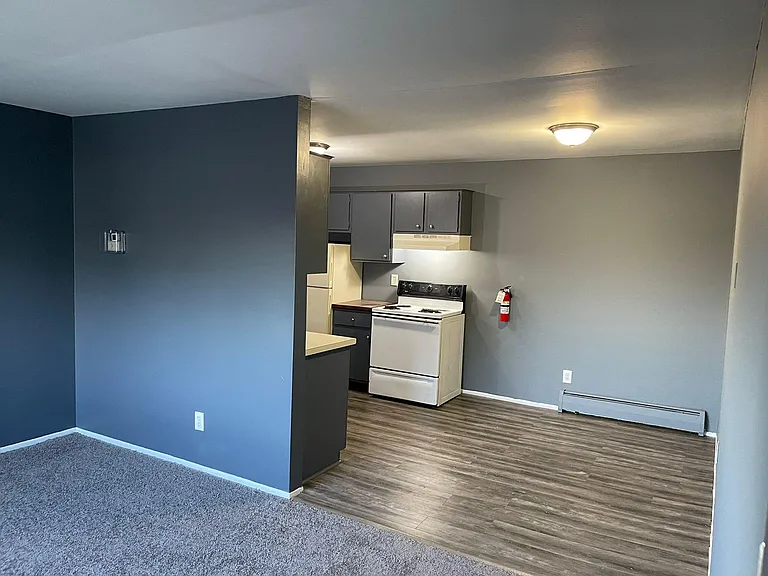 1303 Montie Rd — Photo 2