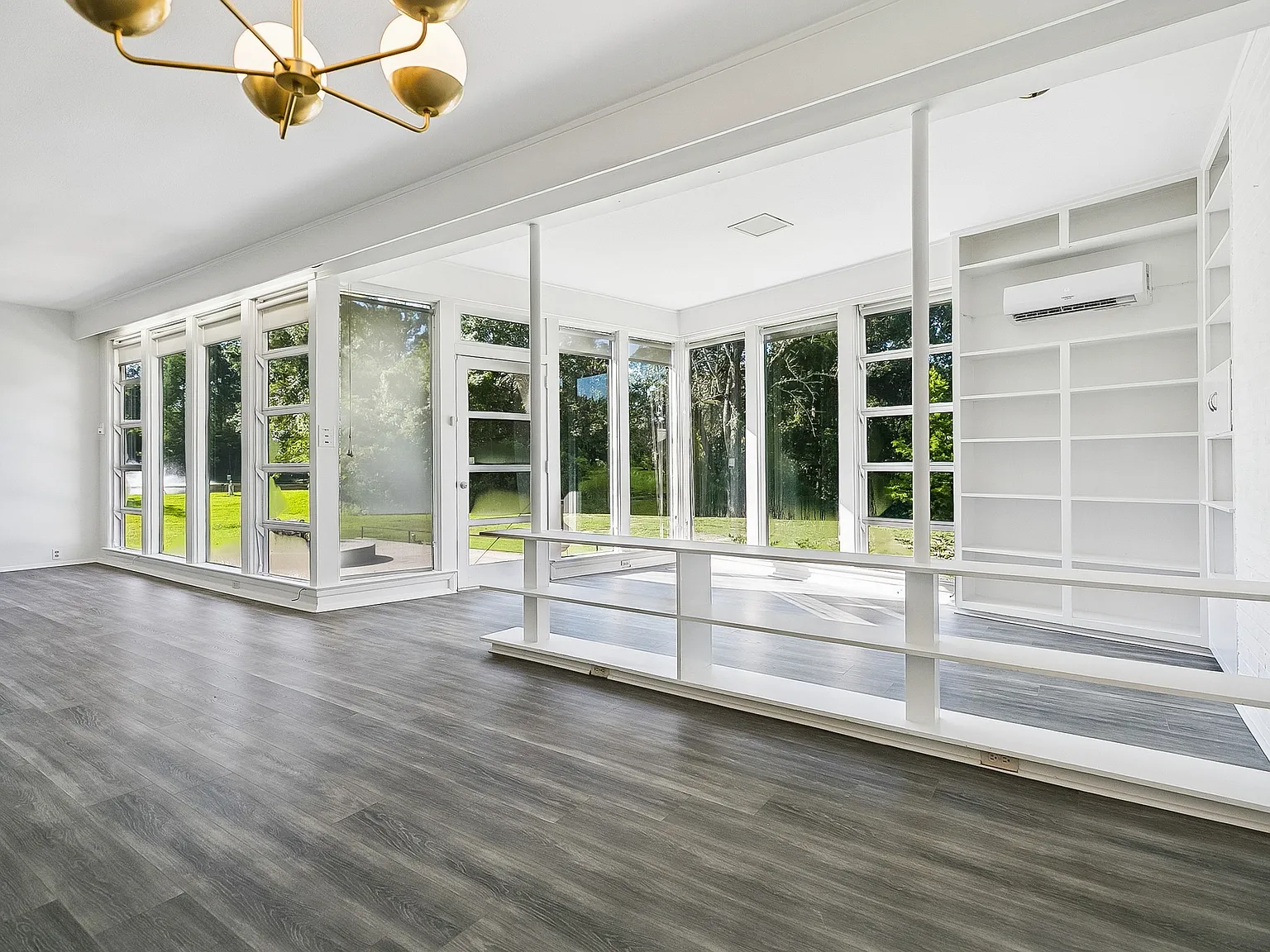 5 bed, $2,900 — Photo 2