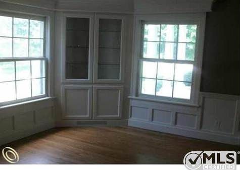 574252409 Dining.JPG