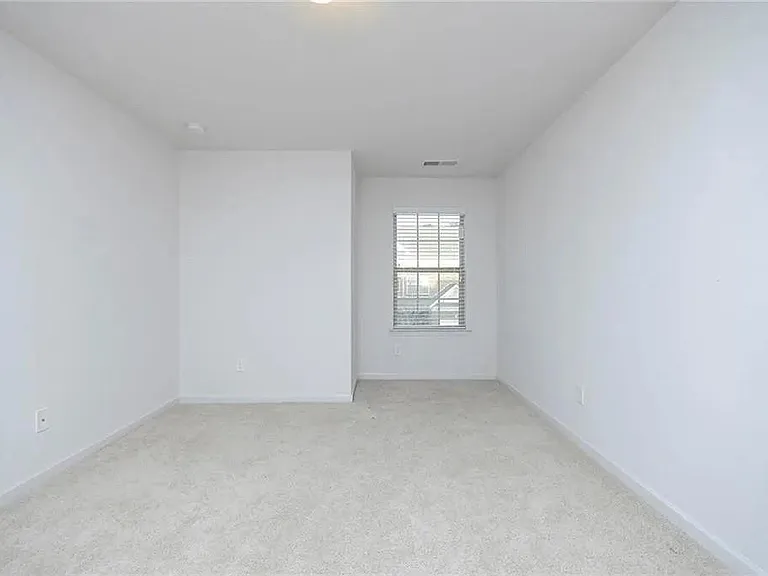 3934 Princeton Lakes Pass SW — Photo 6
