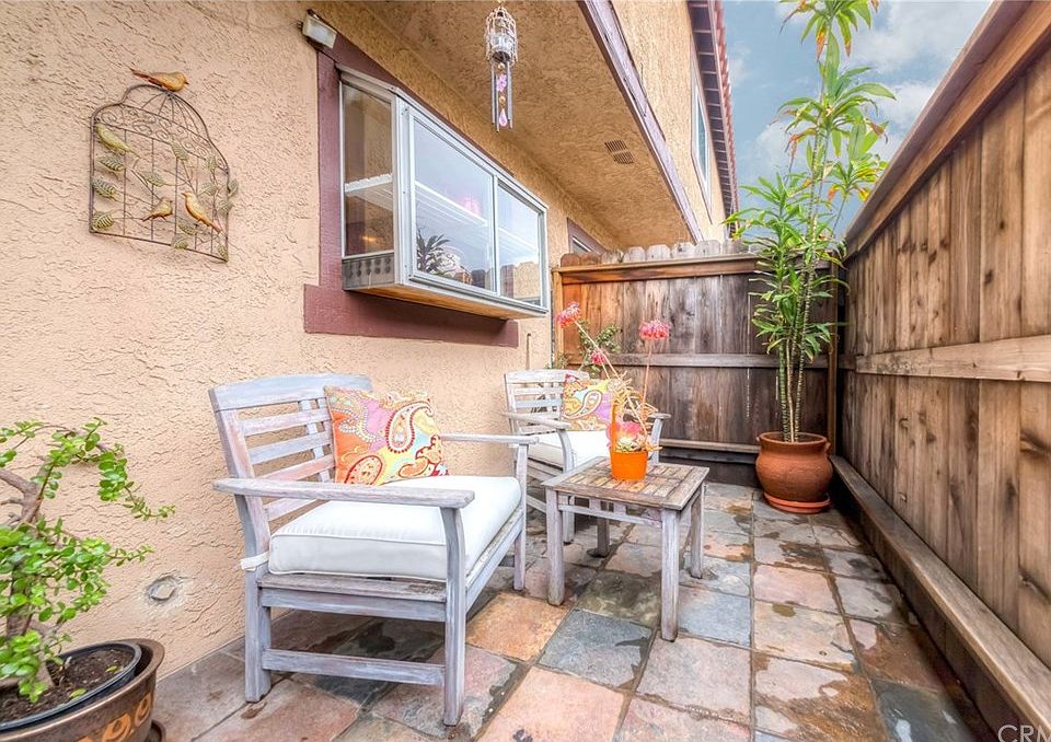 1st image of 22335 Figueroa St APT 3