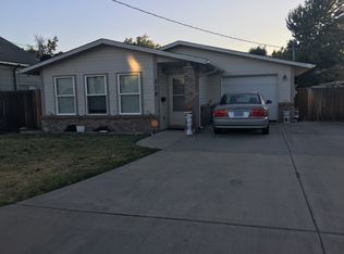 318 Pierce St, Milton Freewater, OR 97862