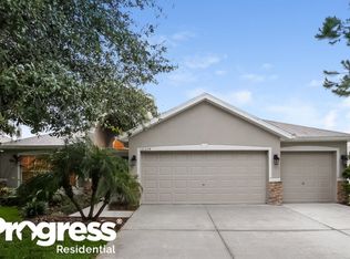 16324 Bridgewalk Dr, Lithia, FL 33547