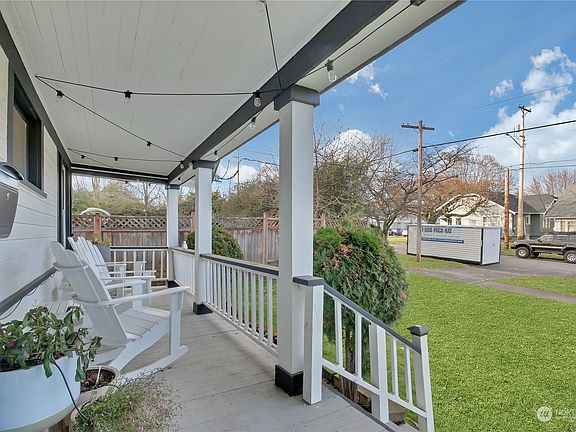 3rd image of 1020 S 40th Street