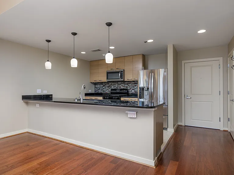 1200 Main St #306 — Photo 10