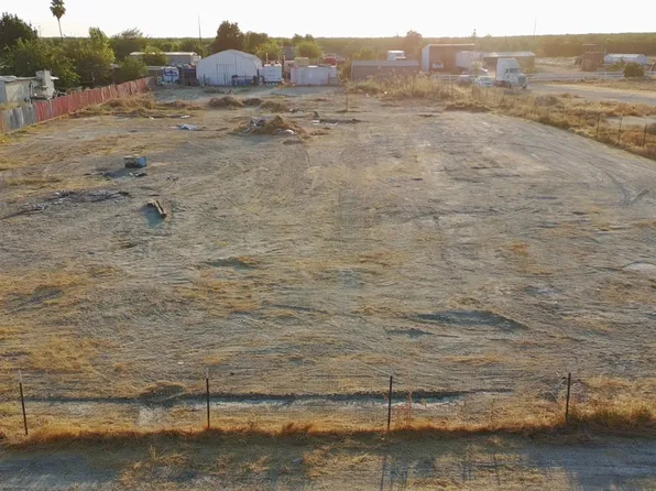 4935 Willard St, Bakersfield, CA 93314
