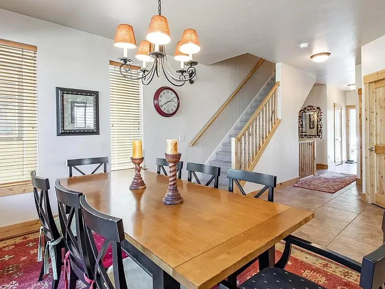 5640 Kodiak Way — Photo 14