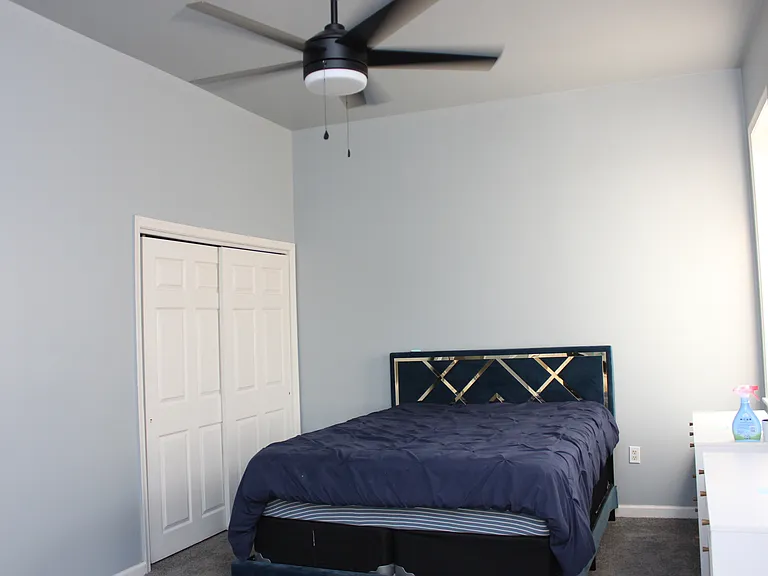 2400 Duncan St #1 — Photo 12