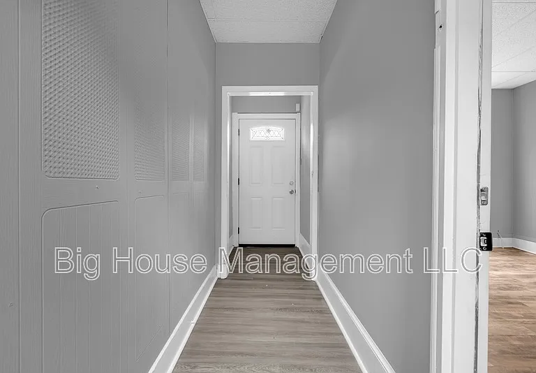 339 E 25th St #2 — Photo 4