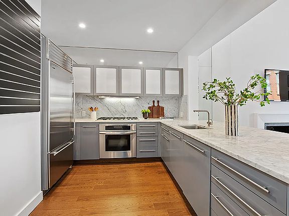 5th image of 51 Crosby St Penthouse 6