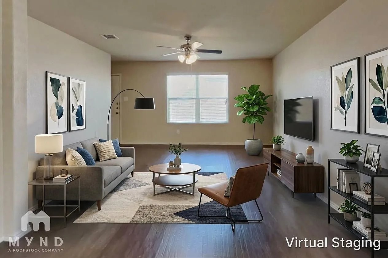 3 bed, 2.0 bath, 1602 sqft, $1,575 — Photo 2